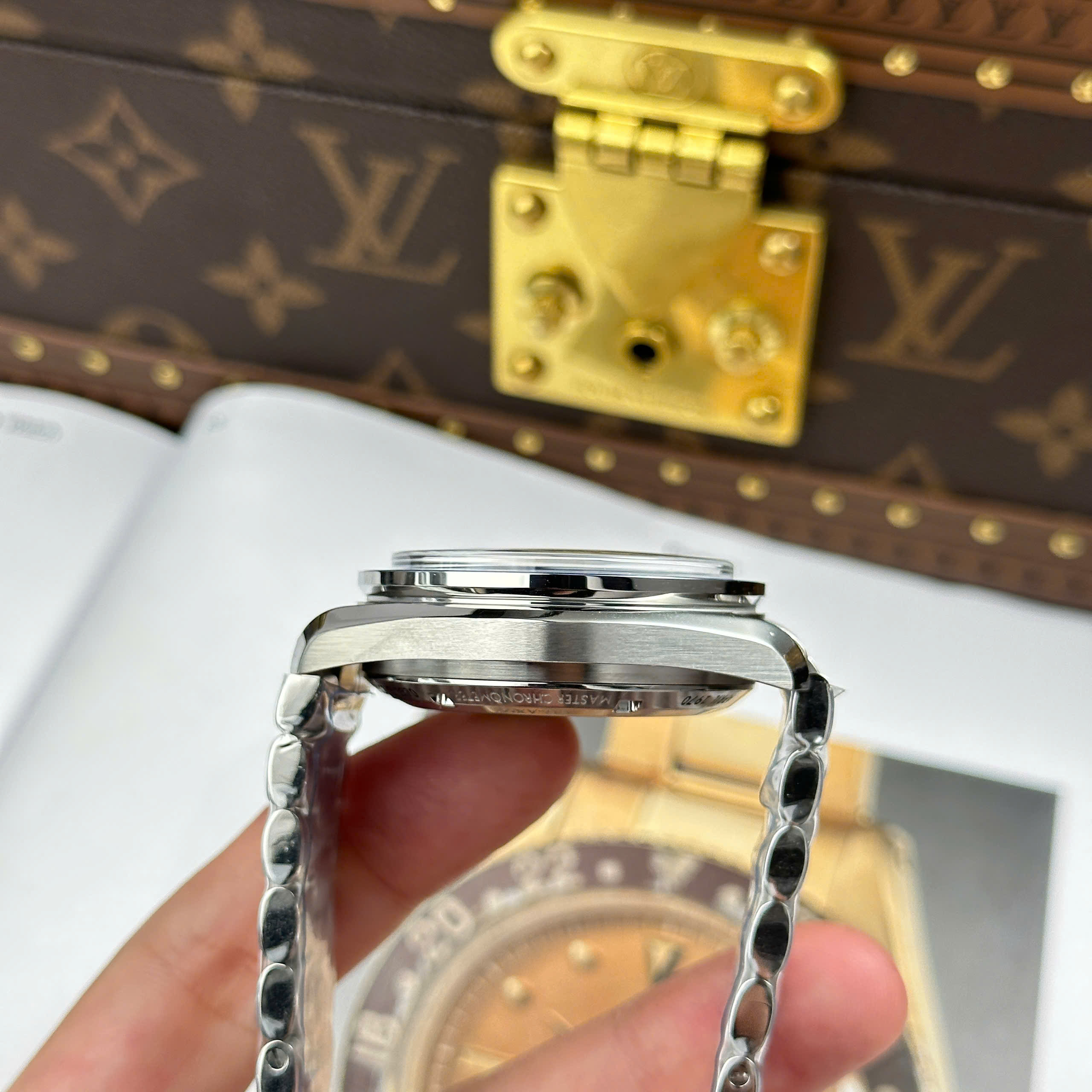 Đồng Hồ Omega Snoopy Avard 50th Replica 11 Cao Cấp Nhất Xưởng N1 42mm (13) Đồng Hồ Omega Snoopy Avard 50th Replica 11 Cao Cấp Nhất Xưởng N1 42mm (5)