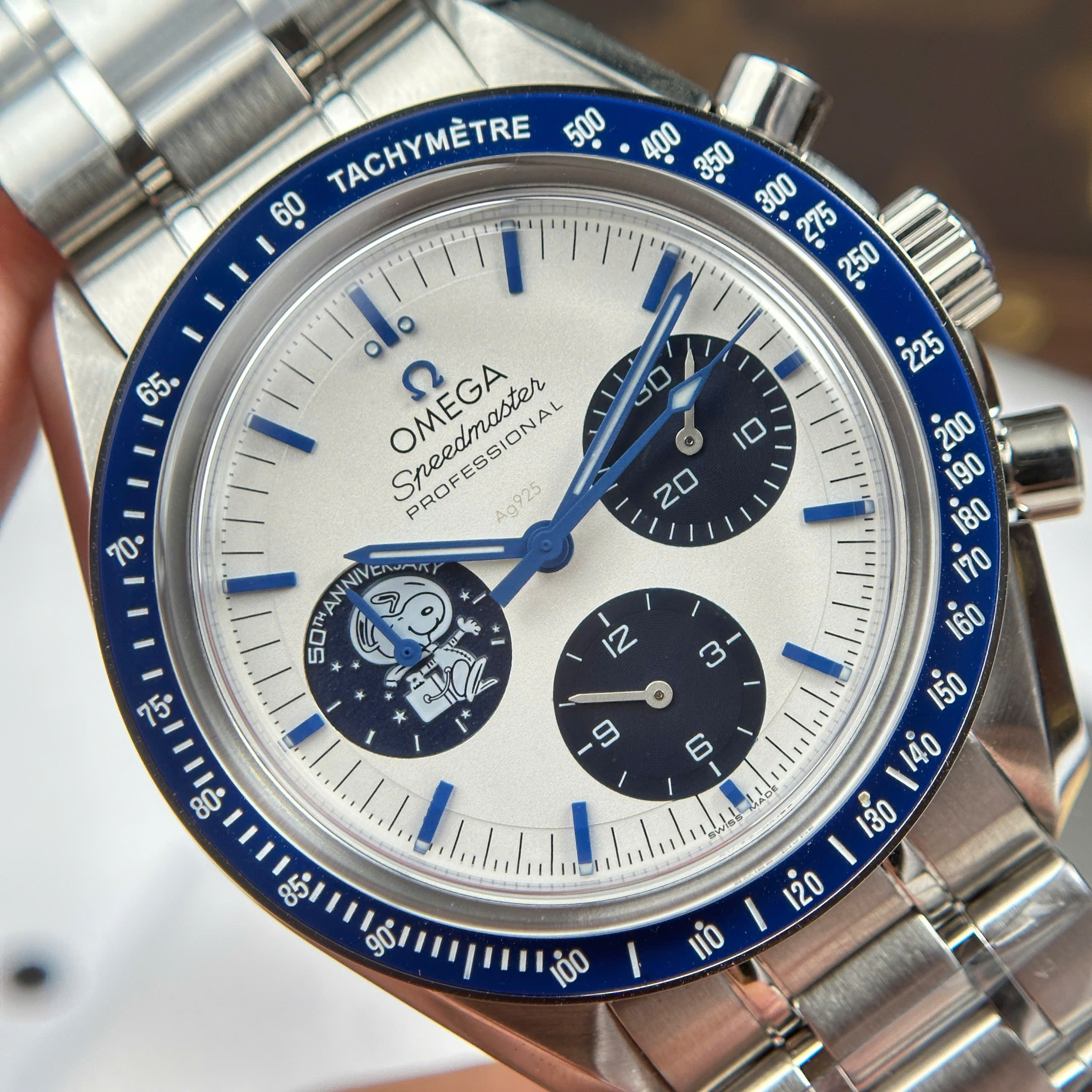 Đồng Hồ Omega Snoopy Avard 50th Replica 11 Cao Cấp Nhất Xưởng N1 42mm (3) Đồng Hồ Omega Snoopy Avard 50th Replica 11 Cao Cấp Nhất Xưởng N1 42mm (5)
