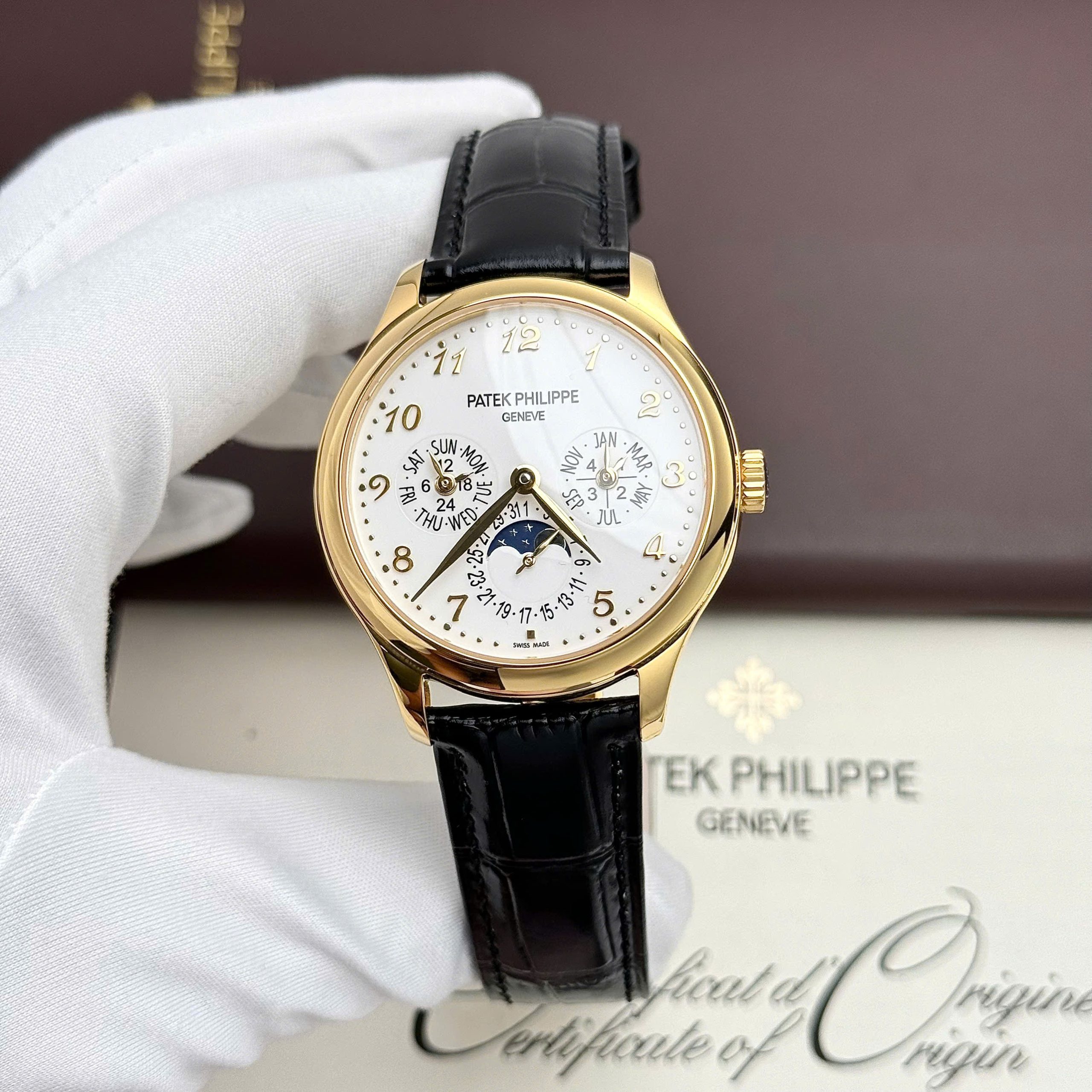 Đồng Hồ Patek Philippe Grand Complicaitons 5327J Chế Tác Cao Cấp Dây Da Đen 40mm (4) Đồng Hồ Patek Philippe Grand Complicaitons 5327J Chế Tác Cao Cấp Dây Da Đen 40mm (7)