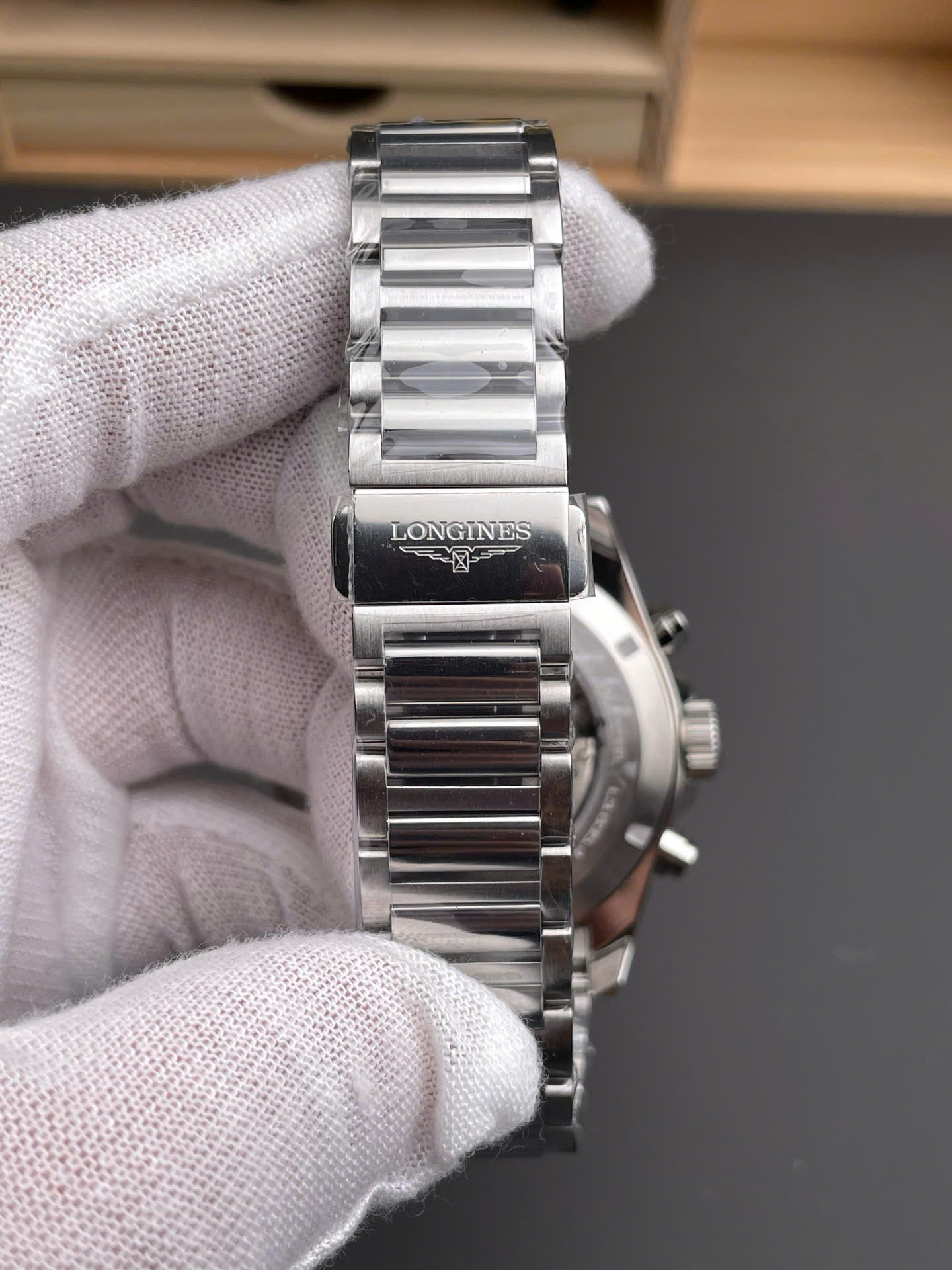 Đồng Hồ Longines Rep 11 HydroConquest Nam Dây Kim Loại Mặt Số Nâu Xưởng AF 41mm (8) Dong Ho Longines Rep 11 HydroConquest Nam Day Kim Loai Mat So Nau Xuong AF 41mm 8