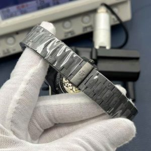 Đồng Hồ Patek Philippe Rep 11 Natilus 5711 DIW Carbon Màu Đen Mặt Xanh Siêu Nhẹ 40mm (1)