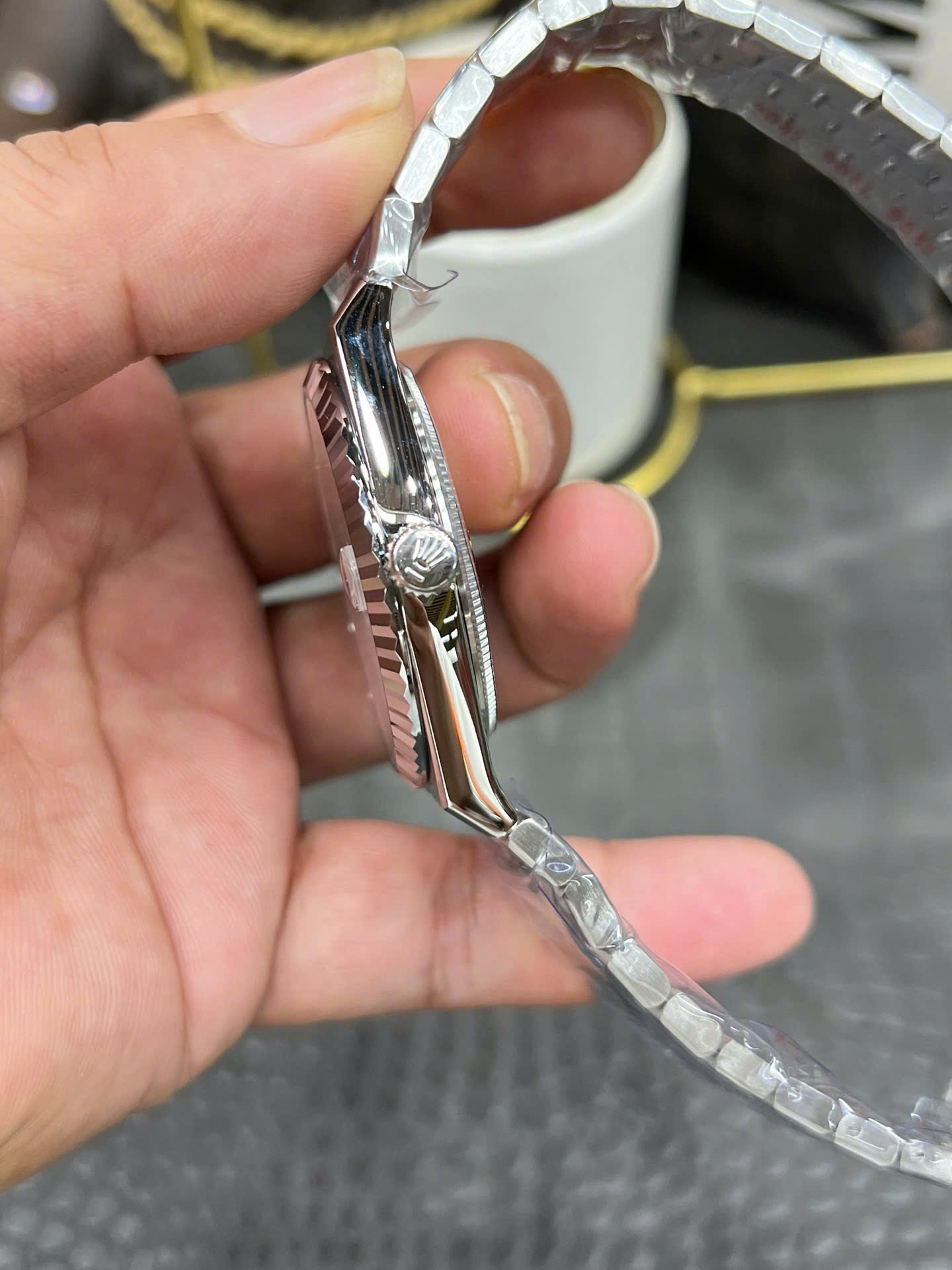 Đồng Hồ Rolex Land-Dweller 127336 Rep 11 Mặt Số Màu Trắng Họa Tiết Tổ Ong 40mm (4) Dong Ho Rolex Land Dweller 127336 Rep 11 Mat So Mau Trang Hoa Tiet To Ong 40mm 4