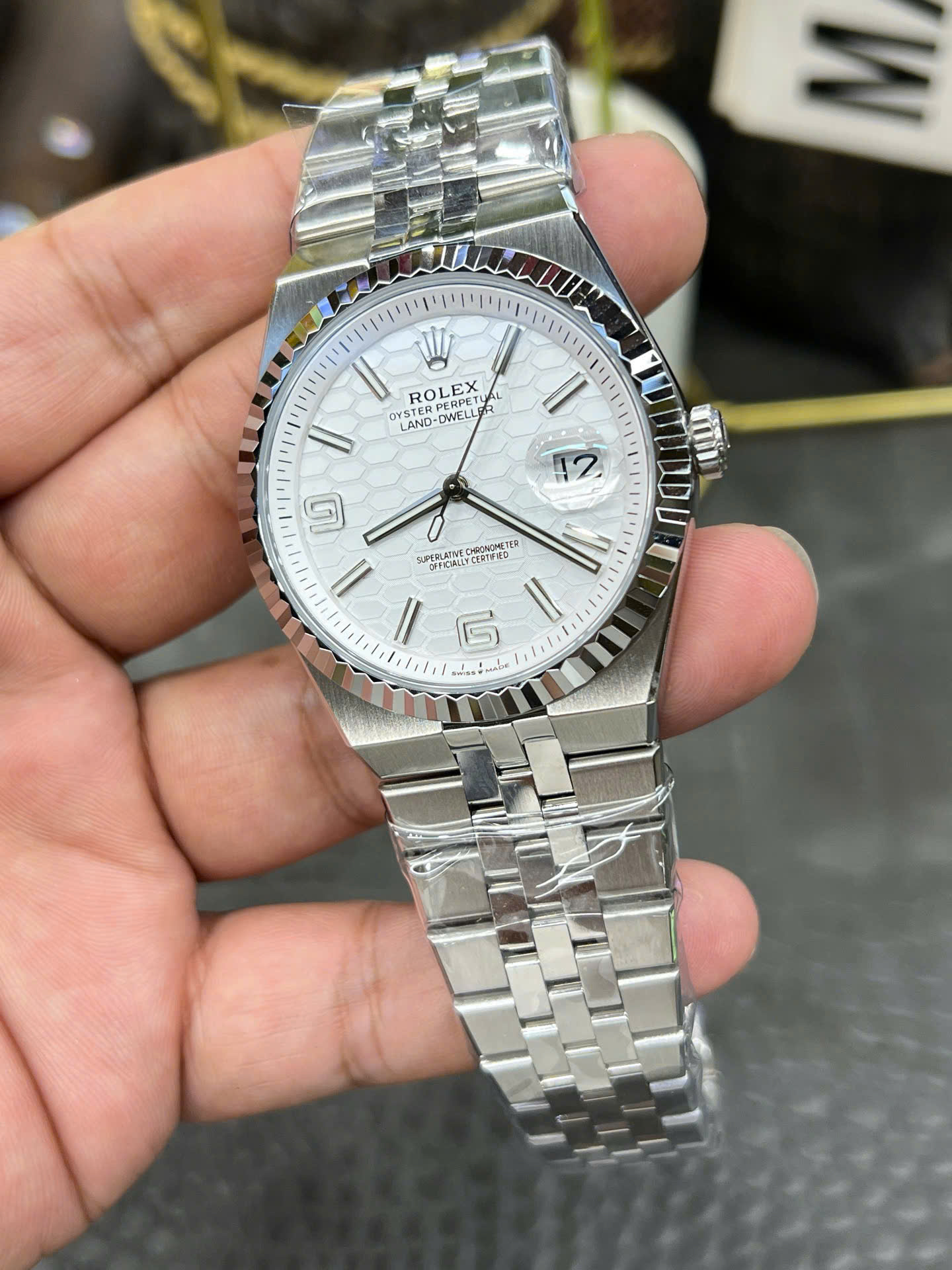 Đồng Hồ Rolex Land-Dweller 127336 Rep 11 Mặt Số Màu Trắng Họa Tiết Tổ Ong 40mm (5) Đồng Hồ Rolex Land-Dweller 127336 Rep 11 Mặt Số Màu Trắng Họa Tiết Tổ Ong 40mm (5)