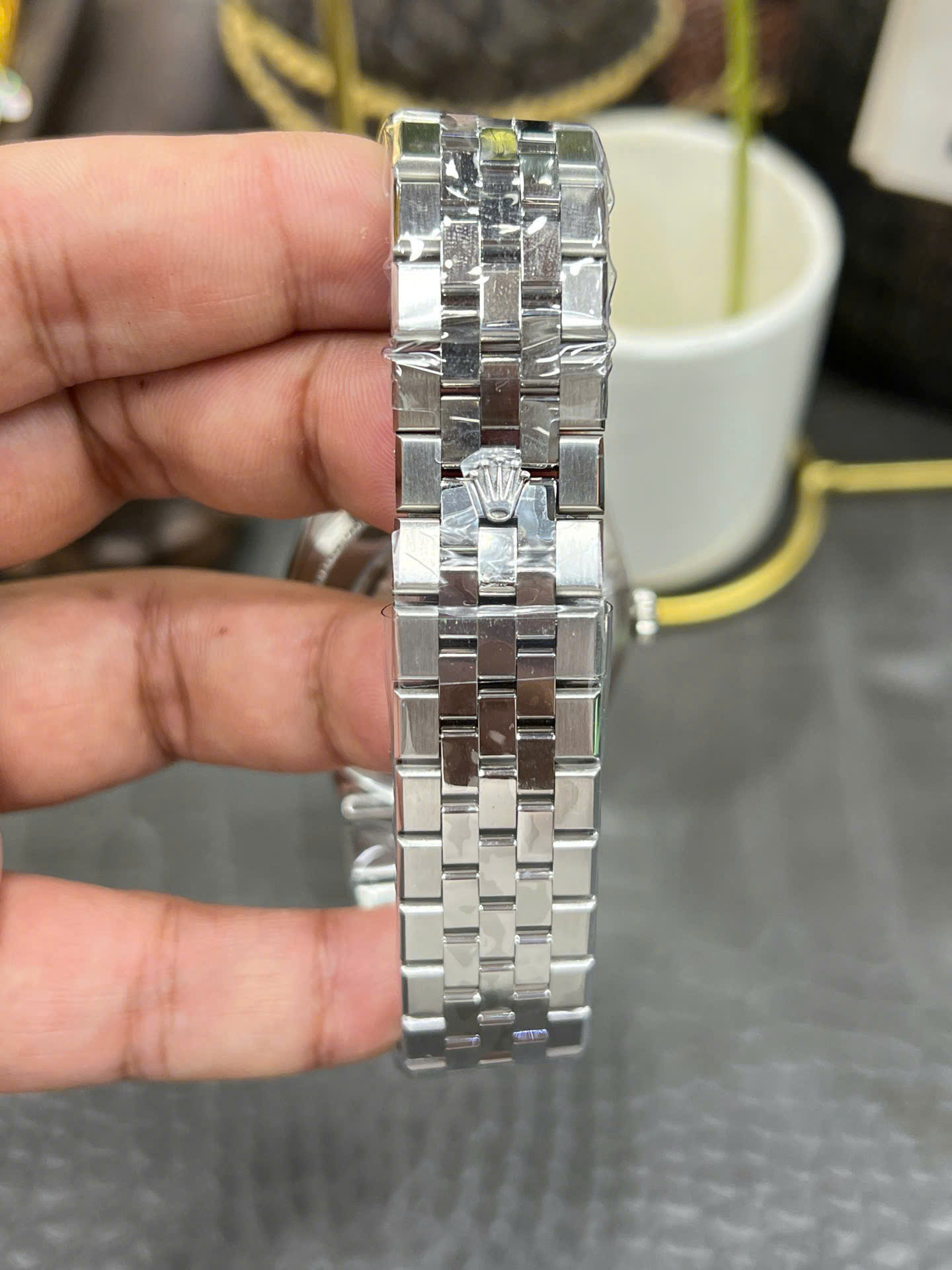 Đồng Hồ Rolex Land-Dweller 127336 Rep 11 Mặt Số Màu Trắng Họa Tiết Tổ Ong 40mm (7) Dong Ho Rolex Land Dweller 127336 Rep 11 Mat So Mau Trang Hoa Tiet To Ong 40mm 7