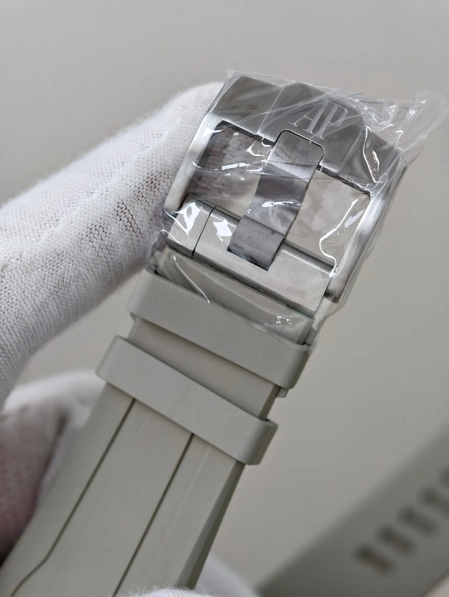 Đồng Hồ Audemars Piguet Rep 11 Royal Oak Offshore 26240ST Dây Cao Su Xưởng APS 43mm (2) Dong Ho Audemars Piguet Rep 11 Royal Oak Offshore 26240ST Day Cao Su Xuong APS 43mm 2