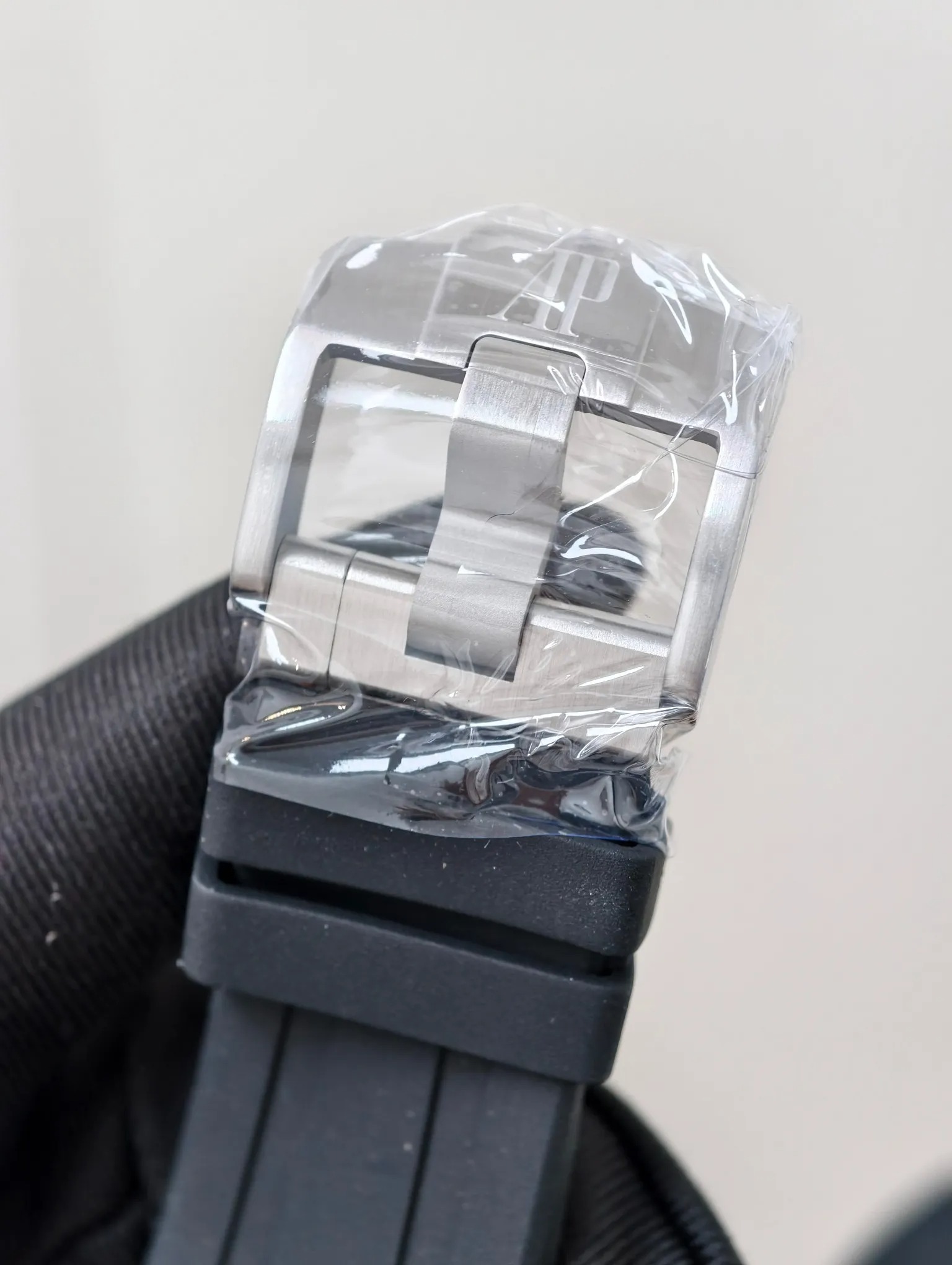 Đồng Hồ Audemars Piguet Rep 11 Royal Oak Offshore 26240ST Mặt Xanh Blue Xưởng APS 43mm (2) Đồng Hồ Audemars Piguet Rep 11 Royal Oak Offshore 26240ST Mặt Xanh Blue Xưởng APS 43mm (7)