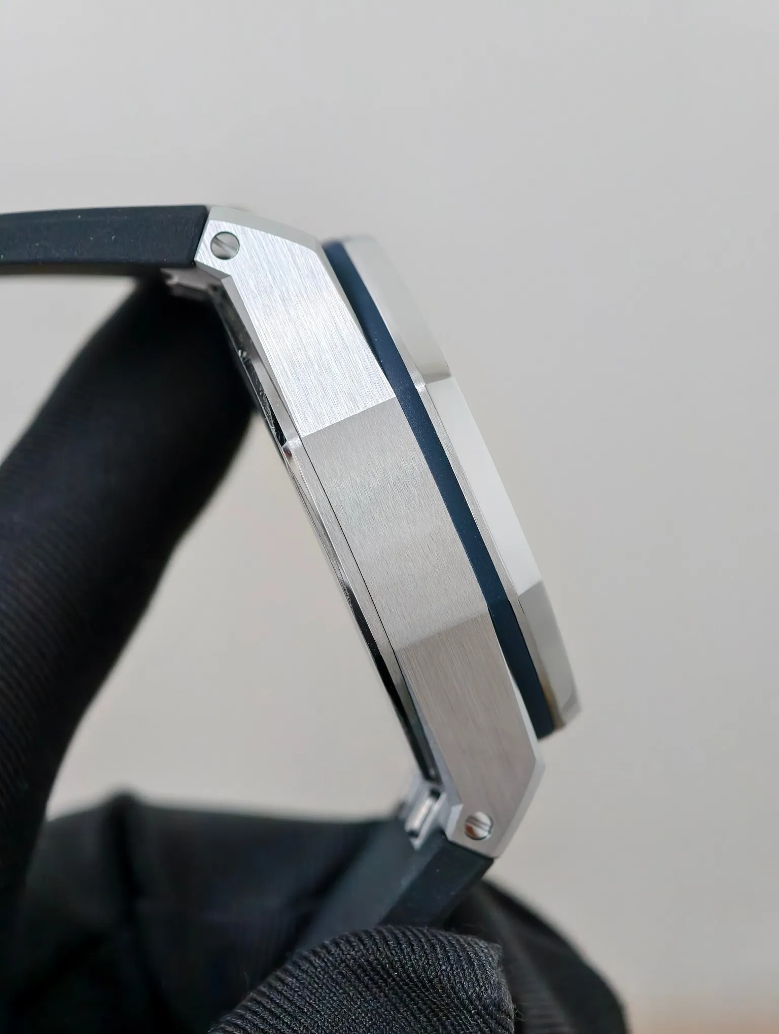 Đồng Hồ Audemars Piguet Rep 11 Royal Oak Offshore 26240ST Mặt Xanh Blue Xưởng APS 43mm (4) Đồng Hồ Audemars Piguet Rep 11 Royal Oak Offshore 26240ST Mặt Xanh Blue Xưởng APS 43mm (7)