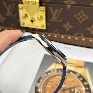 Dong Ho Hublot Classic Fusion Titanium Blue Dial Che Tac 85 Grams Xuong JJZ 42mm 11