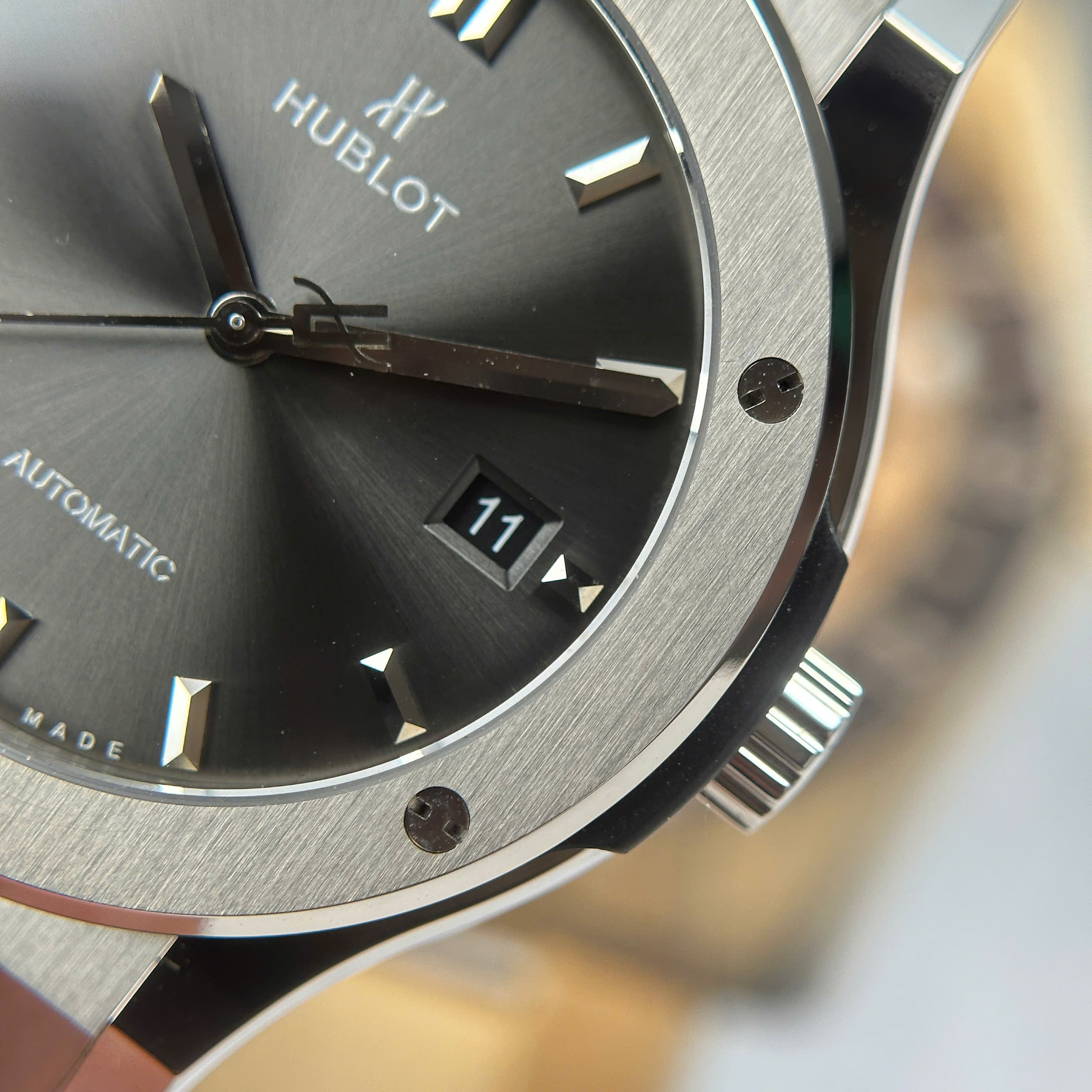 Đồng Hồ Hublot Classic Fusion Titanium Gray Dial Chế Tác 85 Grams Xưởng JJZ 42mm (8) Dong Ho Hublot Classic Fusion Titanium Gray Dial Che Tac 85 Grams Xuong JJZ 42mm 8