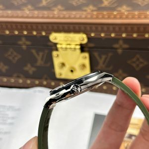 Dong Ho Hublot Classic Fusion Titanium Green Dial Che Tac 85 Grams Xuong JJZ 42mm 3