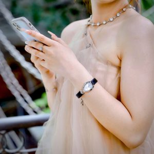 Đồng Hồ Just Cavalli Embellished Nữ Dây Da Màu Đen Like Auth Máy Pin 30mm (1)