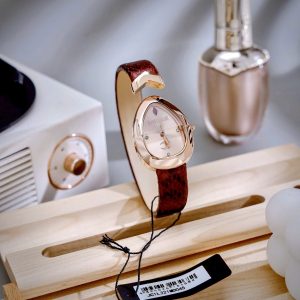 Đồng Hồ Just Cavalli Embellished Nữ Dây Da Màu Nâu Like Auth Máy Pin 30mm (5)