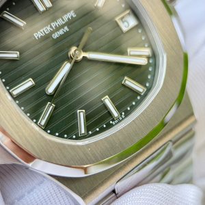 Dong Ho Patek Philippe Nautilus 5711 Mat So Xanh La Tinh Chinh Nha May BBF 40mm 12