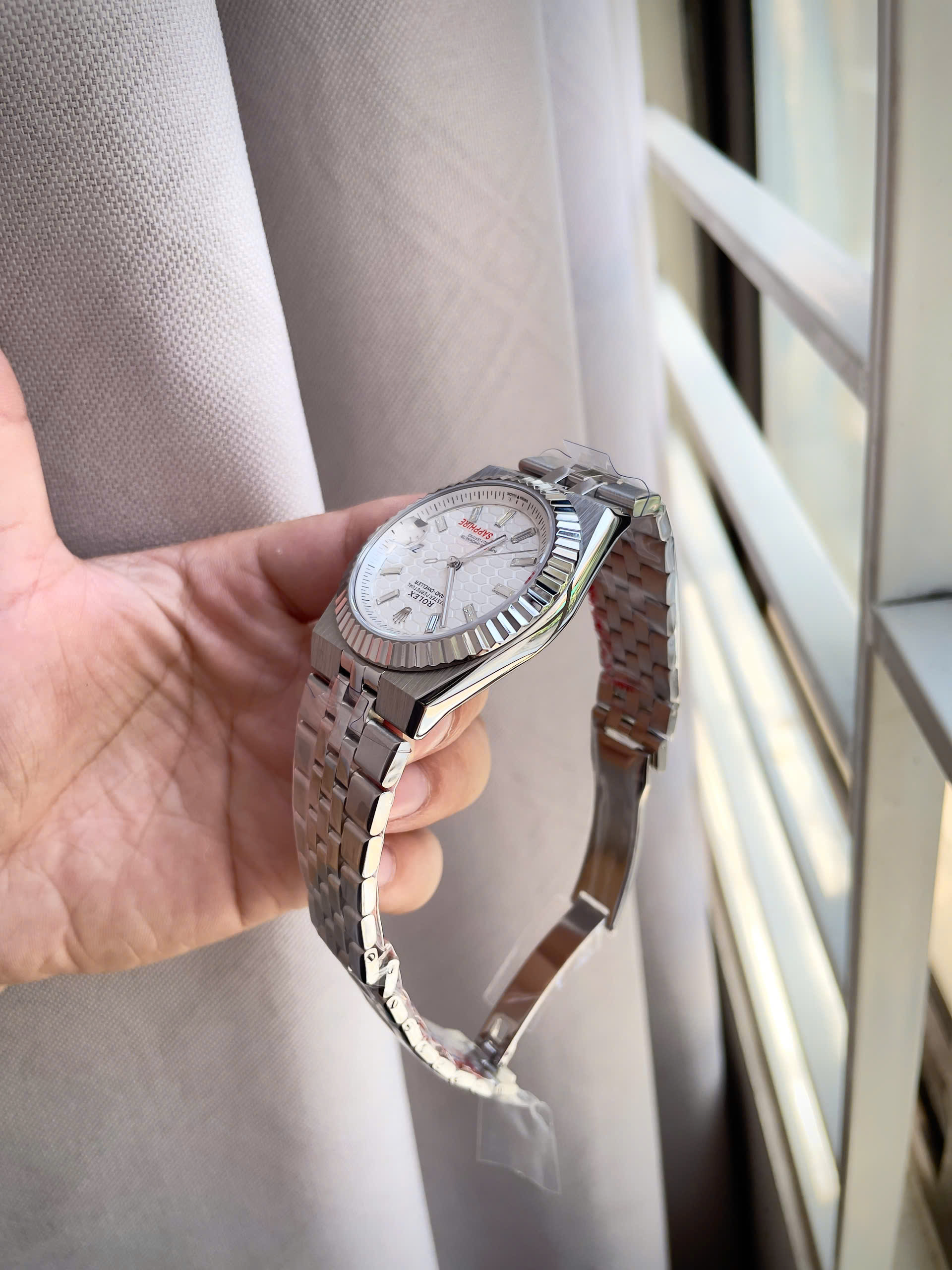 Đồng Hồ Rolex Land-Dweller Automatic Máy Cơ Nhật Fake Mặt Số Tổ Ong 40mm (8) Dong Ho Rolex Land Dweller Automatic May Co Nhat Fake Mat So To Ong 40mm 8