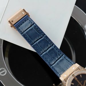 Đồng Hồ Hublot Chế Tác Classic Fusion King Gold Màu Xanh Dương Đính Full Đá 42mm (2)