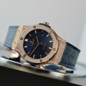 Đồng Hồ Hublot Chế Tác Classic Fusion King Gold Màu Xanh Dương Đính Full Đá 42mm (2)