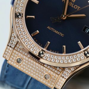 Đồng Hồ Hublot Chế Tác Classic Fusion King Gold Màu Xanh Dương Đính Full Đá 42mm (2)