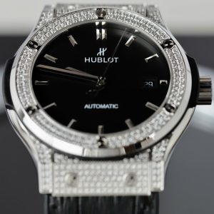 Đồng Hồ Hublot Chế Tác Classic Fusion Titanium Màu Đen Đính Full Đá 42mm (11)