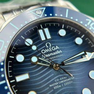 Đồng Hồ Omega Chế Tác Seamaster Diver 300M Summer Blue Máy Cơ Thụy Sỹ Nhà Máy VS 42mm (2)