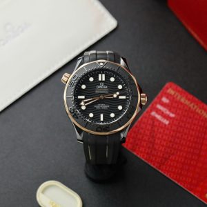 Đồng Hồ Omega Seamaster Chế Tác Vỏ Gốm Đen Dây Cao Su Nhà Máy VS 42mm (2)