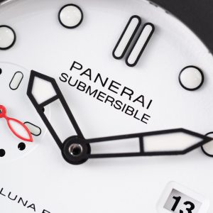 Đồng Hồ Panerai Submersible Luna Rossa PAM1579 Chế Tác Mặt Trắng Máy Cơ Thụy Sỹ VSF 42mm (1)