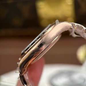 Đồng Hồ Rolex Cosmograph Daytona 126525LN Le Mans Replica Cao Cấp Xưởng QF 40mm (2)