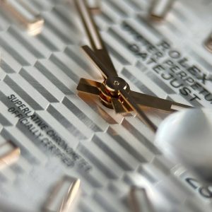 Đồng Hồ Rolex DateJust 126231 Chế Tác Mặt Trắng Họa Tiết Nếp Gấp VSF 36mm (2)