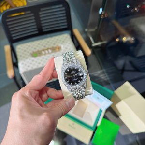 Đồng Hồ Rolex DateJust Chế Tác Mặt Đen Đính Full Đá Moissanite HongKong 41mm (2)