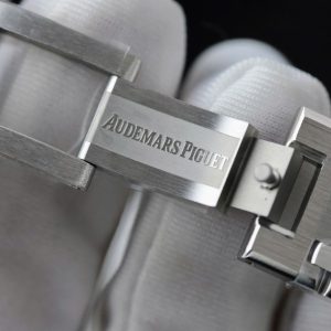 Đồng Hồ Audemars Piguet Royal Oak Jumbo Extra-thin Openworked 16204 Rep 11 Mặt Lộ Cơ Màu Trắng Nhà Máy ZF 39mm (2)