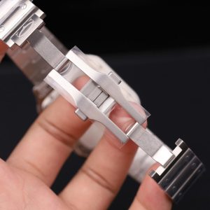 Đồng Hồ Cartier Santos Mặt Trắng Replica 11 Viền Đính Đá Moissanite Máy Cơ Thụy Sỹ Xưởng BV 39 (2)