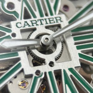 Đồng Hồ Cartier Santos Rep Cao Cấp Mặt Lộ Cơ Cọc Số Màu Xanh Lá Cây 39 (2)