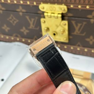 Đồng Hồ Hublot Classic Fusion King Gold Chế Tác Mặt Đen Trọng Lượng 85 Gram Xưởng JJZ 42mm (2)