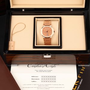 Đồng Hồ Patek Philippe Fake 11 Nautilus 7118 Máy Cơ Thụy Sỹ Dây Kim Loại Nhà Máy GR 35 (2)