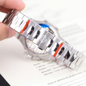 Đồng Hồ Patek Philippe Nautilus 5712 Fake 11 Mặt Màu Cherry Máy Cơ Thụy Sỹ Xưởng GR 40mm (2)