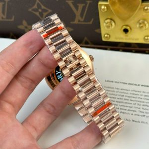 Đồng Hồ Rolex Day-Date Chế Tác Mạ Vàng Hồng Mặt Xanh Lá Cây Nặng 186 Grams QF 40mm (1)