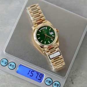 Đồng Hồ Rolex Day-Date Mặt Xanh Lá Cây Chế Tác Mạ Vàng Trọng Lượng 159 Gram Xưởng QF 36mm (2)