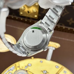 Đồng Hồ Rolex Explorer 124270 Rep Cao Cấp Mặt Đen Máy Cơ Thụy Sỹ Nhà Máy VS 36mm (2)
