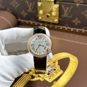 Đồng Hồ Cartier Ballon Blanc Rep 11 Nữ Viền Đính Đá Dây Da Đen Nhà Máy AF 30mm (2)