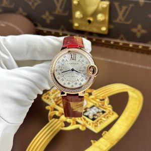 Đồng Hồ Cartier Ballon Bleu WJBB0033 Replica 11 Nữ Viền Đính Đá Dây Da Đỏ Xưởng AF 33mm (9)