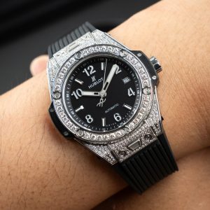 Đồng Hồ Hublot Big Bang One Click Replica 11 Màu Đen Đính Kim Cương Moissanite 39mm (2)