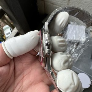 Đồng Hồ Patek Philippe Nautilus 5723 Chế Tác Đính Ruby Tổng Hợp 40mm (2)