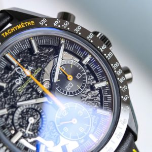 Đồng Hồ Omega Speedmaster Dark Side of the Moon Vỏ Gốm Đen Dây Da Replica Cao Cấp 44mm (2)